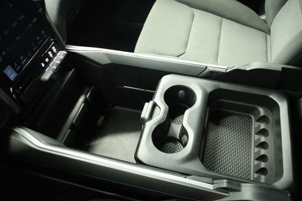 Thumbnail: 2023 RAM 1500 - 42