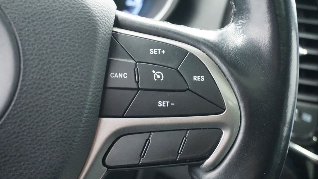 Thumbnail: 2021 Jeep Grand Cherokee - 49