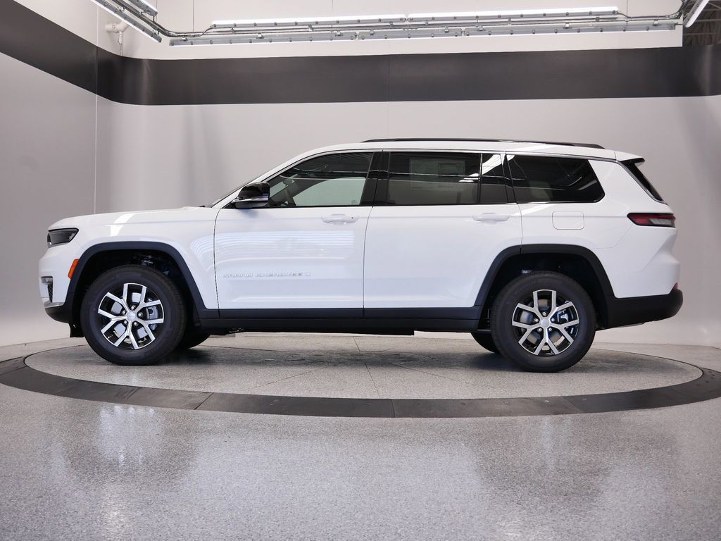 Thumbnail: 2025 Jeep Grand Cherokee L - 3