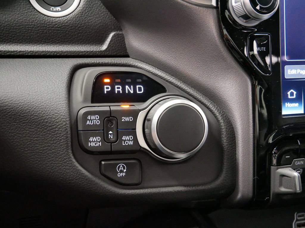 Thumbnail: 2026 RAM 1500 - 33