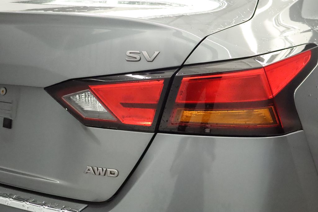 Thumbnail: 2023 Nissan Altima - 18