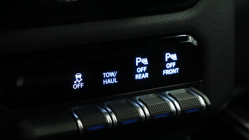 Thumbnail: 2022 RAM 1500 - 33