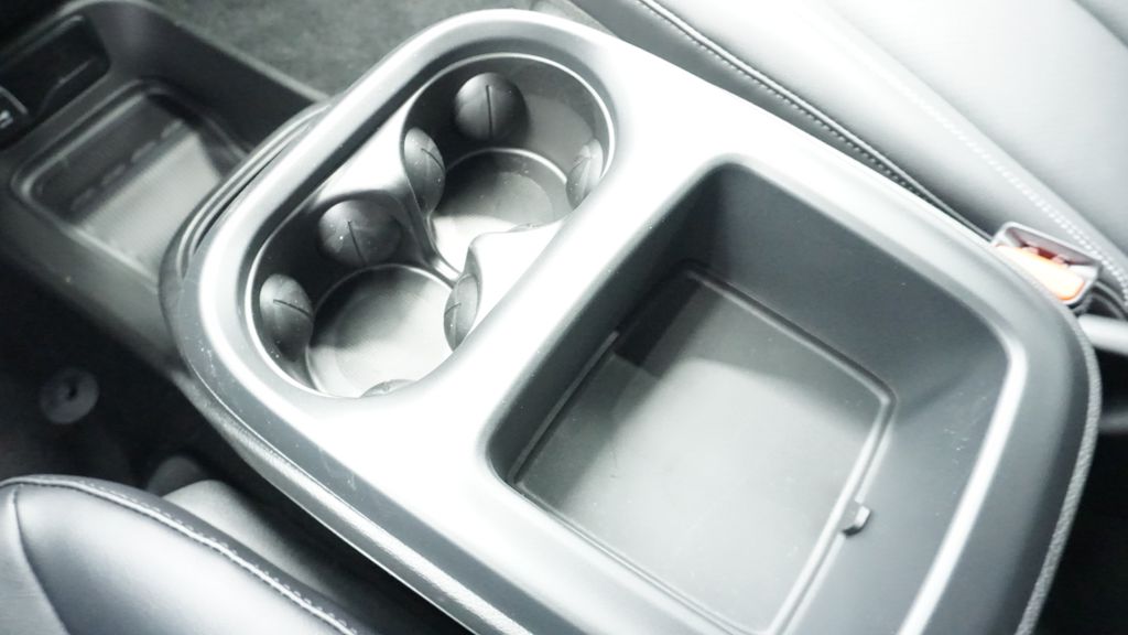 Thumbnail: 2026 Chrysler Voyager - 50