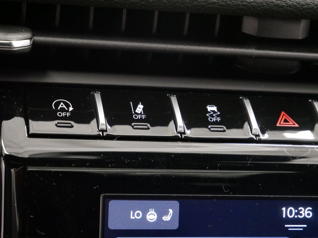 Thumbnail: 2025 Jeep Grand Cherokee - 37