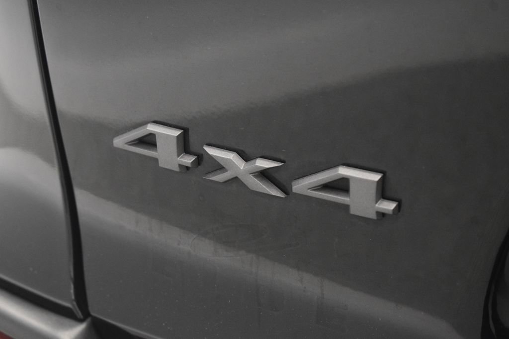 Thumbnail: 2019 Jeep Cherokee - 18