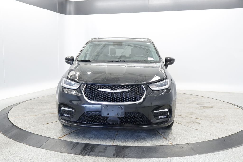 Thumbnail: 2023 Chrysler Pacifica - 11