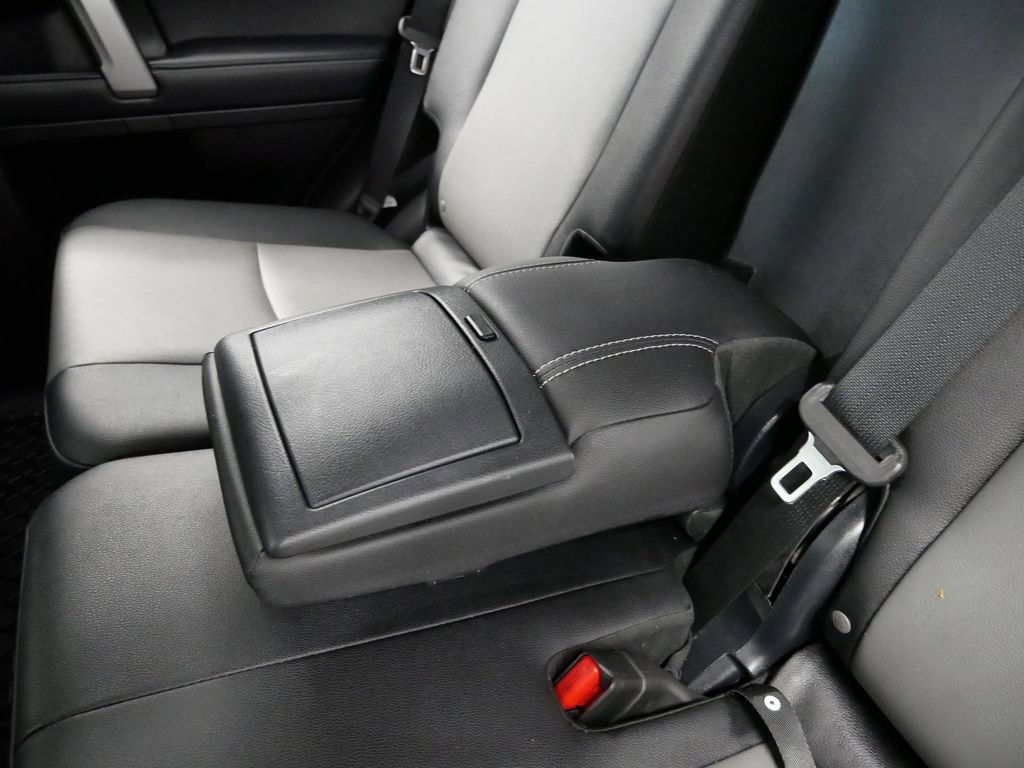 Thumbnail: 2020 Toyota 4Runner - 10