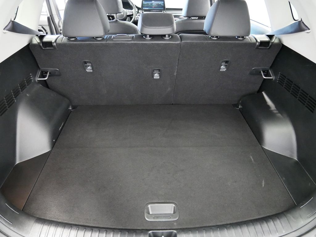 Thumbnail: 2022 Kia Seltos - 13