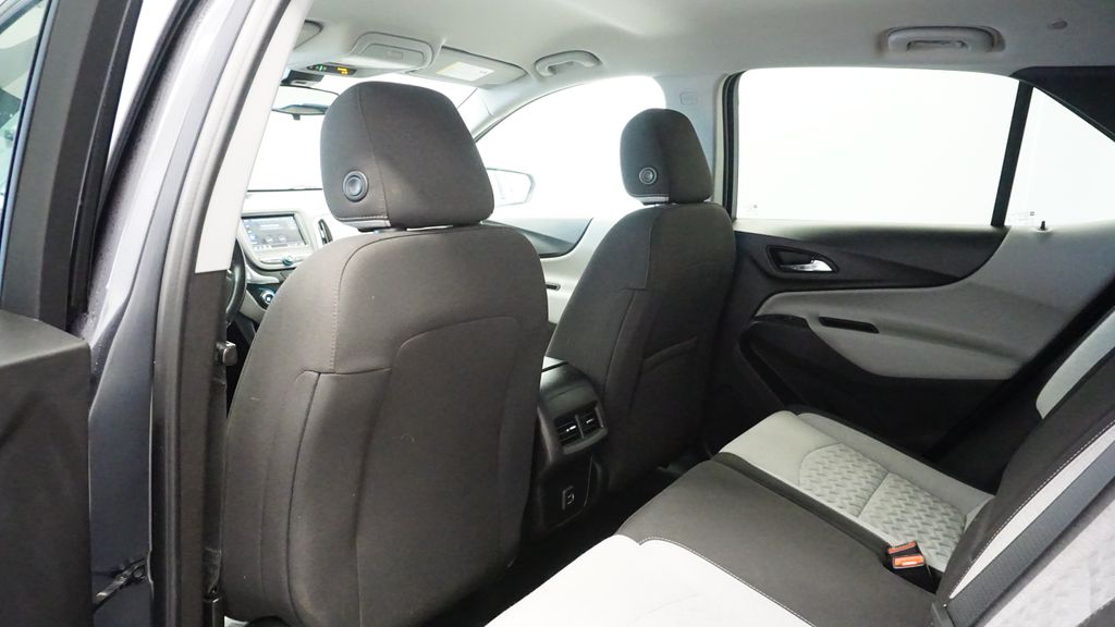 Thumbnail: 2022 Chevrolet Equinox - 22