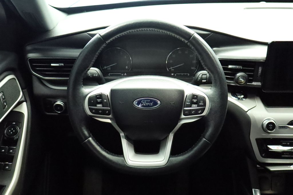 Thumbnail: 2023 Ford Explorer - 28