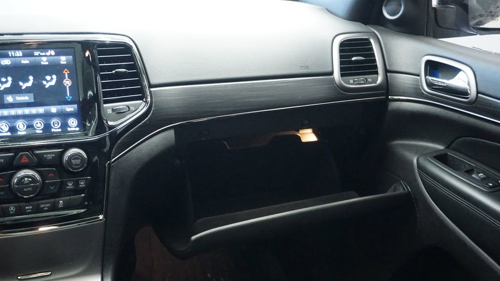 Thumbnail: 2020 Jeep Grand Cherokee - 26