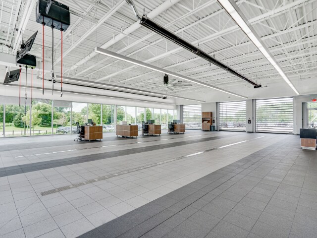 Thumbnail: 2023 Jeep Renegade - 15