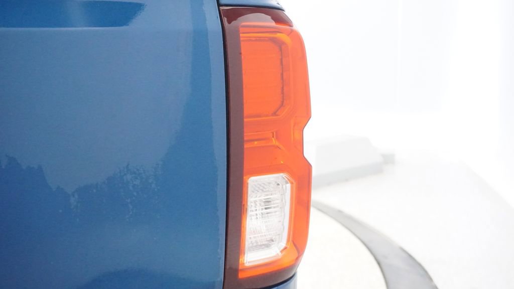 Thumbnail: 2018 Chevrolet Silverado 1500 - 16