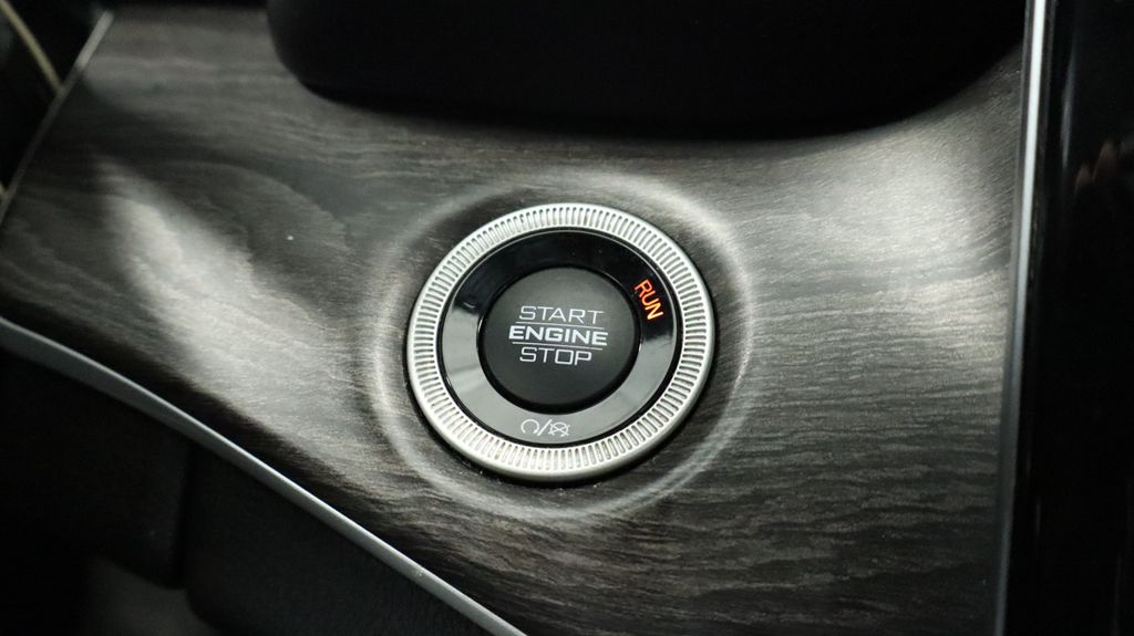 Thumbnail: 2023 Jeep Grand Cherokee - 31