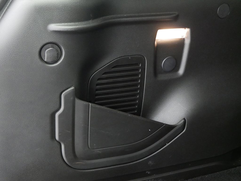 Thumbnail: 2023 Jeep Renegade - 10