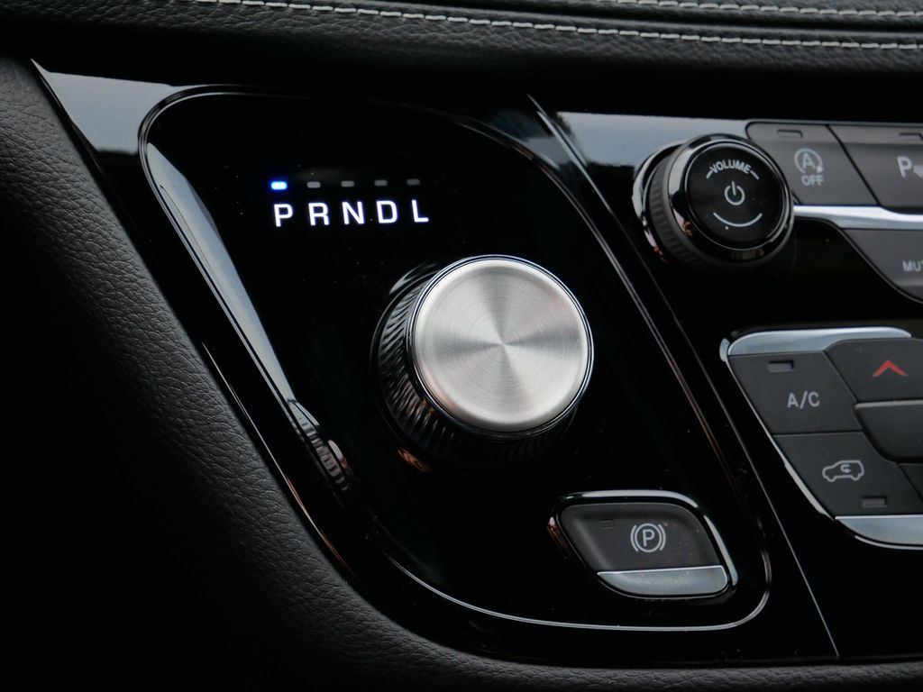 Thumbnail: 2026 Chrysler Pacifica - 36