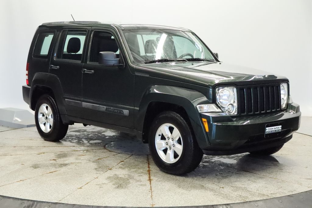 Thumbnail: 2012 Jeep Liberty - 7