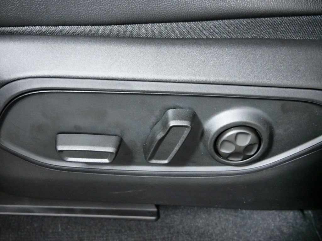 Thumbnail: 2024 Jeep Grand Cherokee - 37