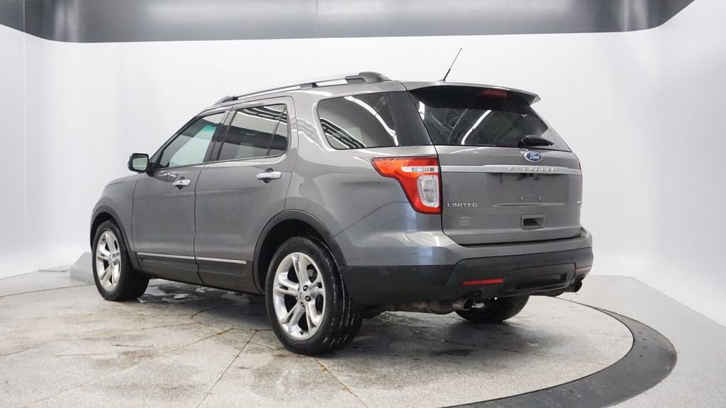 Thumbnail: 2011 Ford Explorer - 3