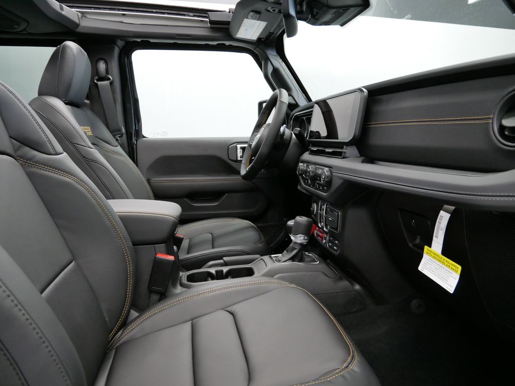 Thumbnail: 2025 Jeep Wrangler - 16