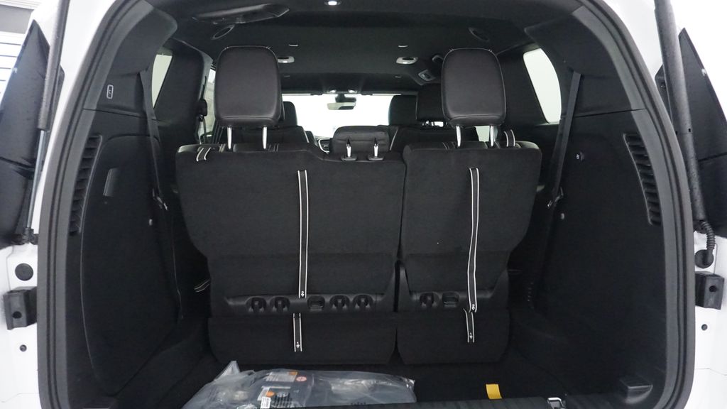 Thumbnail: 2026 Chrysler Voyager - 21