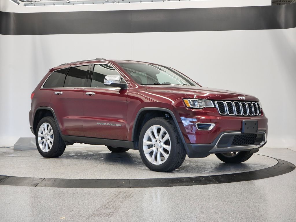 Thumbnail: 2017 Jeep Grand Cherokee - 10