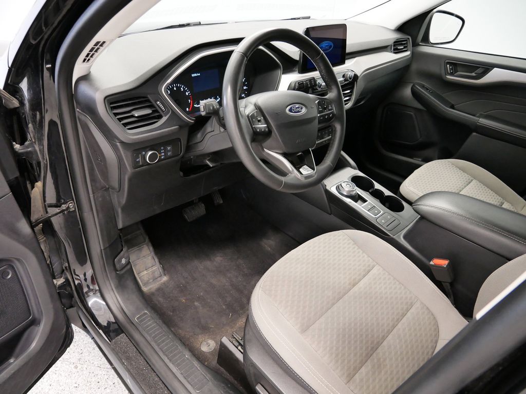 Thumbnail: 2022 Ford Escape - 2