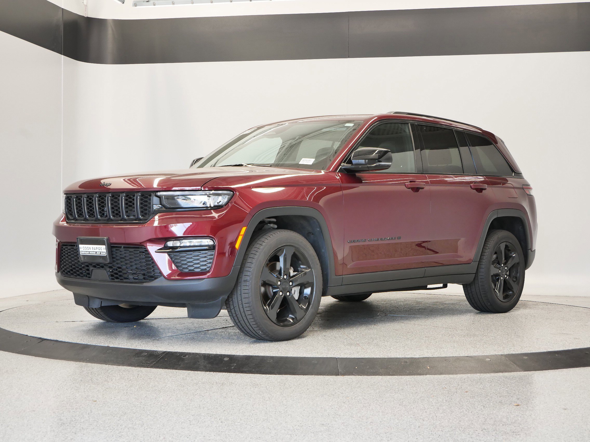Thumbnail: 2025 Jeep Grand Cherokee - 1