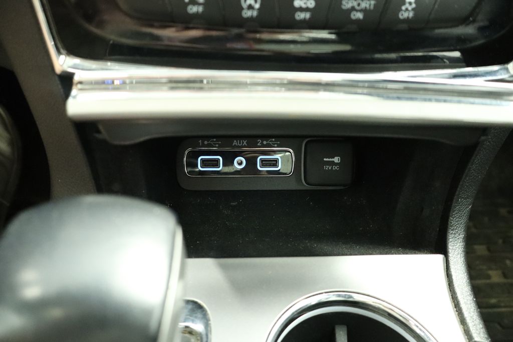 Thumbnail: 2021 Jeep Grand Cherokee - 51