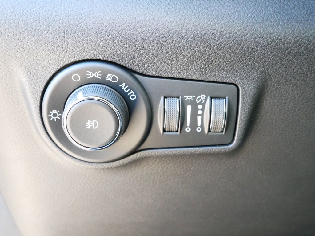 Thumbnail: 2026 Jeep Compass - 35