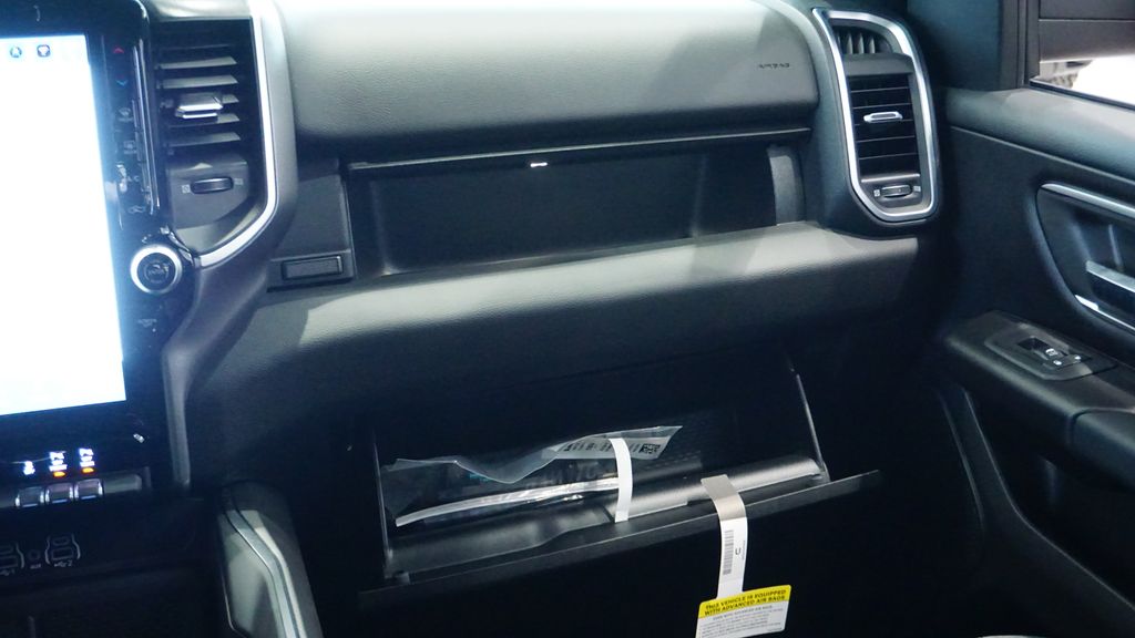 Thumbnail: 2026 RAM 1500 - 22