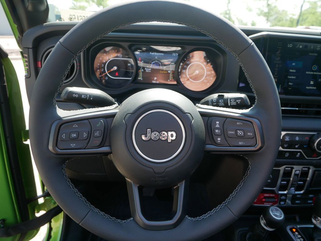 Thumbnail: 2025 Jeep Wrangler - 44