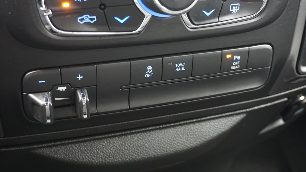 Thumbnail: 2021 RAM 1500 Classic - 40