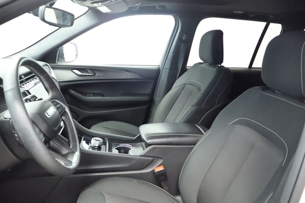 Thumbnail: 2024 Jeep Grand Cherokee - 29