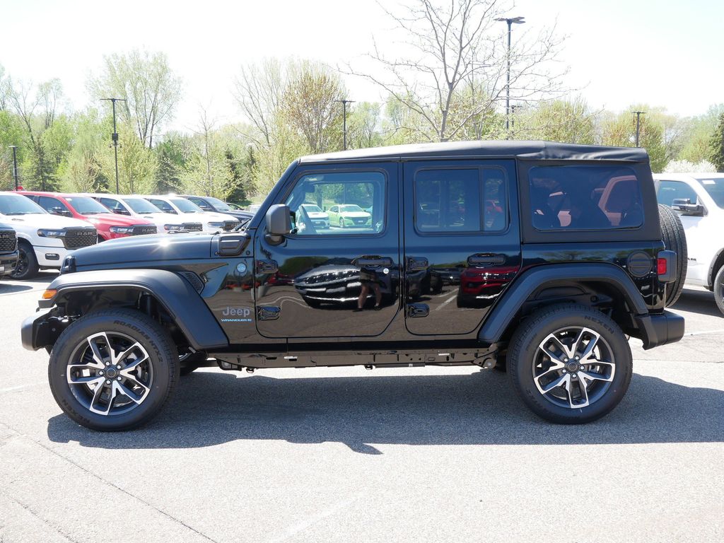 2025 Jeep Wrangler Sport 4xe 14