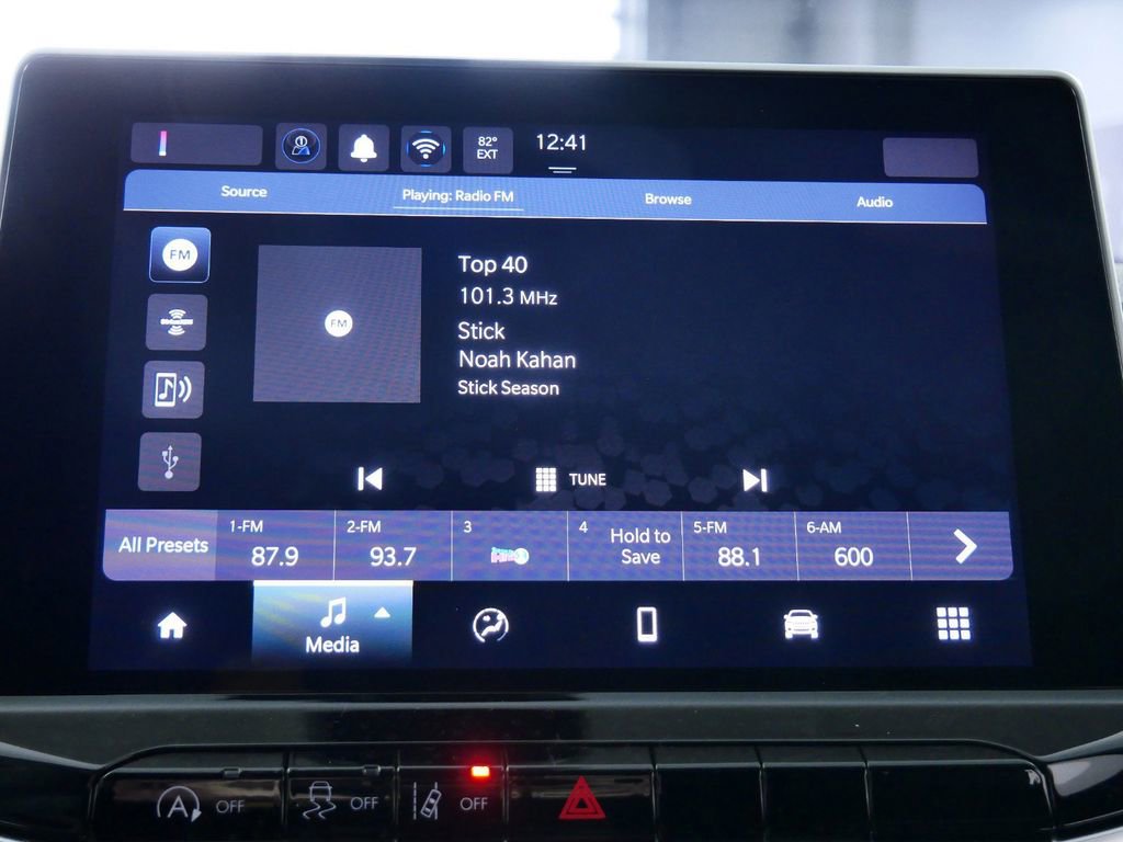 Thumbnail: 2024 Jeep Compass - 42