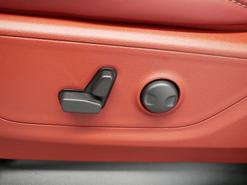 Thumbnail: 2025 RAM 1500 - 36