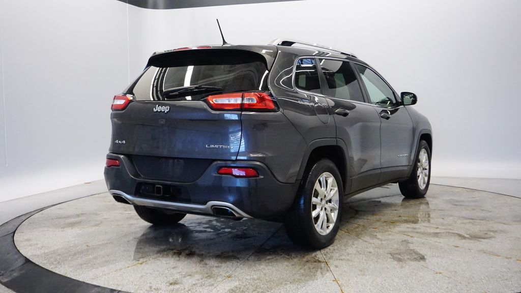 Thumbnail: 2015 Jeep Cherokee - 6