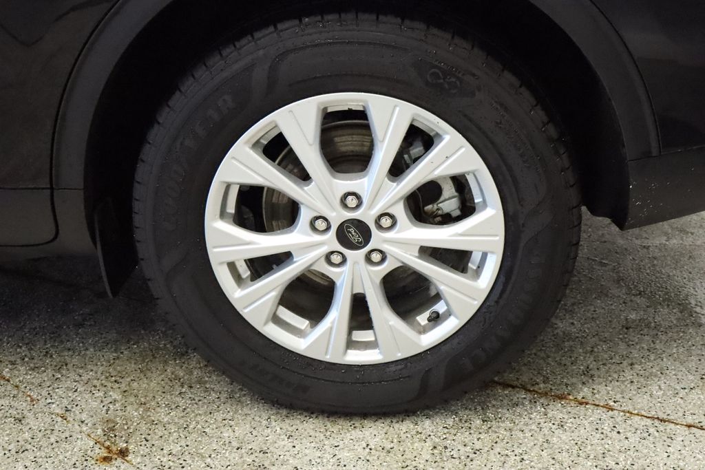 Thumbnail: 2024 Ford Escape - 16