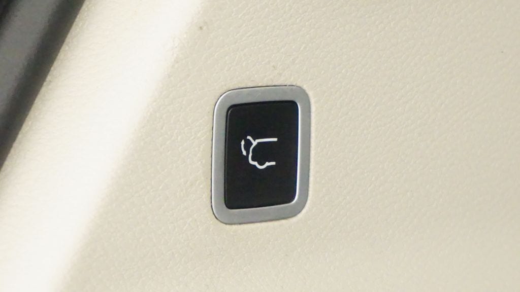 Thumbnail: 2018 Chrysler Pacifica - 15