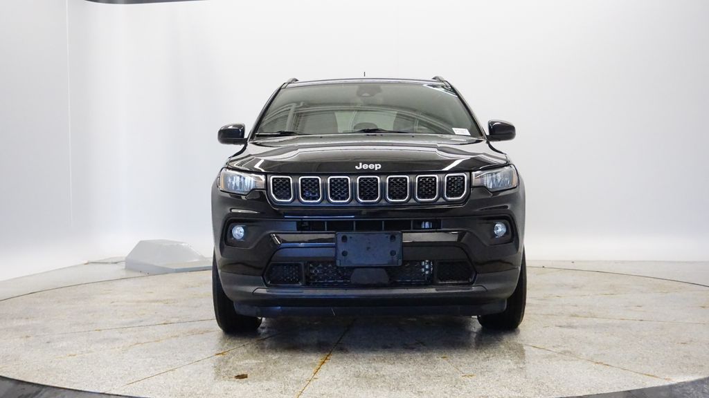Thumbnail: 2023 Jeep Compass - 8