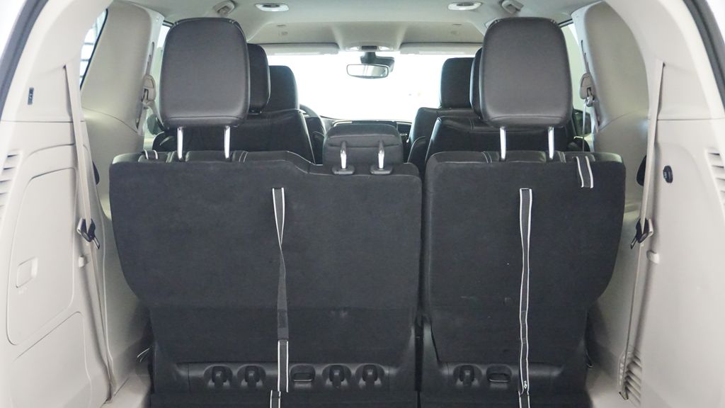 Thumbnail: 2024 Chrysler Pacifica - 19