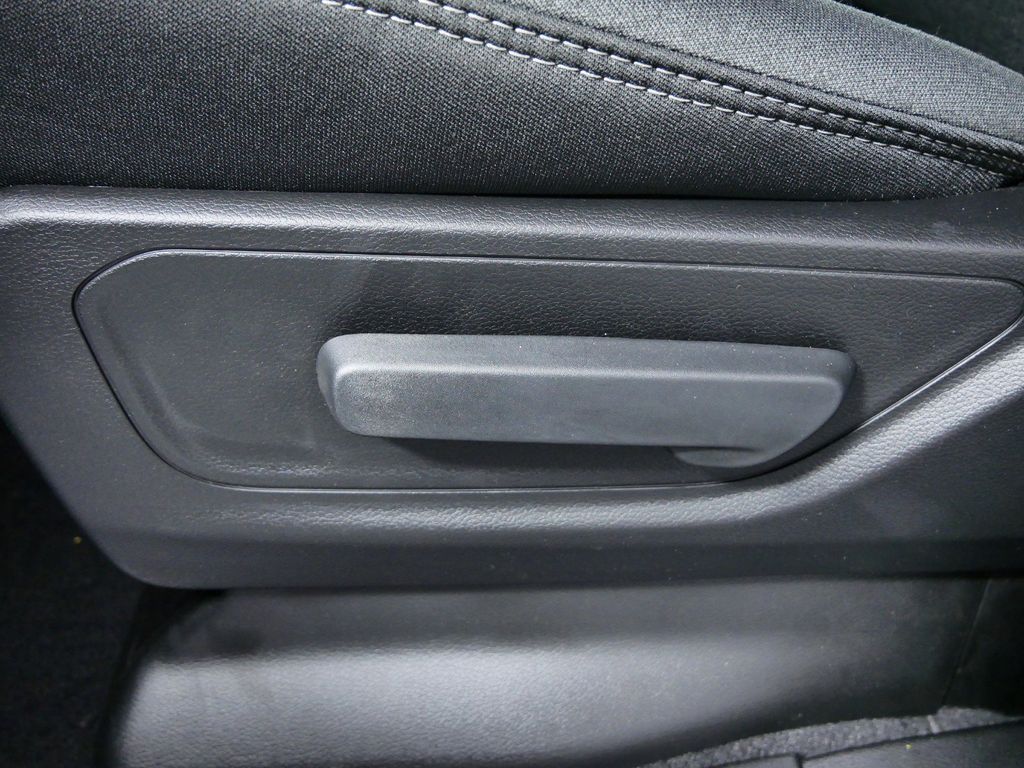 Thumbnail: 2025 RAM 1500 - 36
