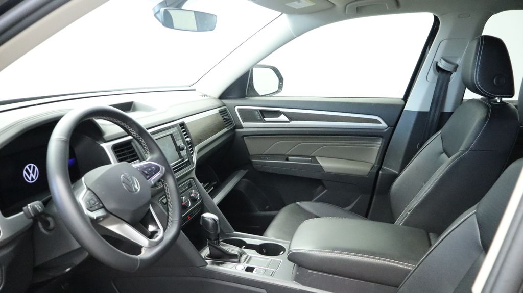 Thumbnail: 2022 Volkswagen Atlas - 26