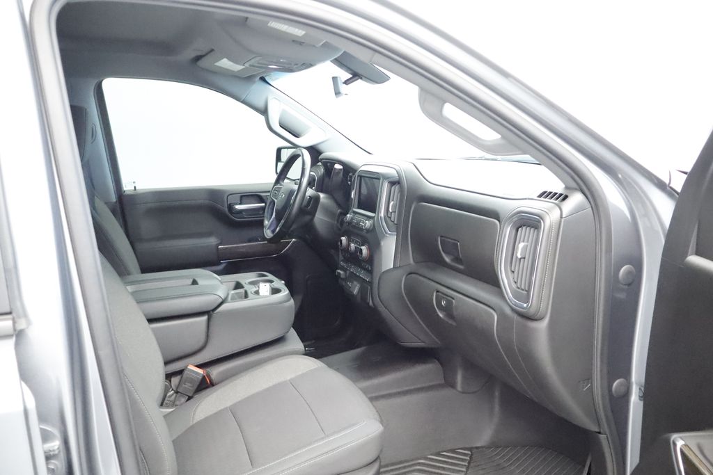 Thumbnail: 2021 Chevrolet Silverado 1500 - 17