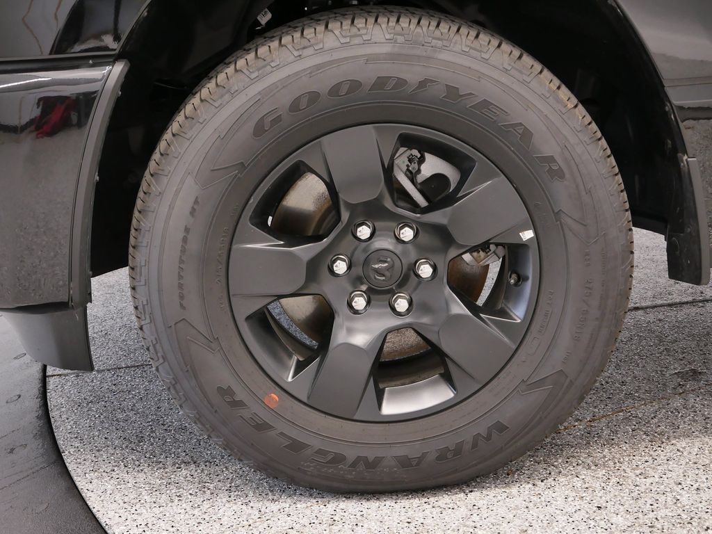 Thumbnail: 2025 RAM 1500 - 51