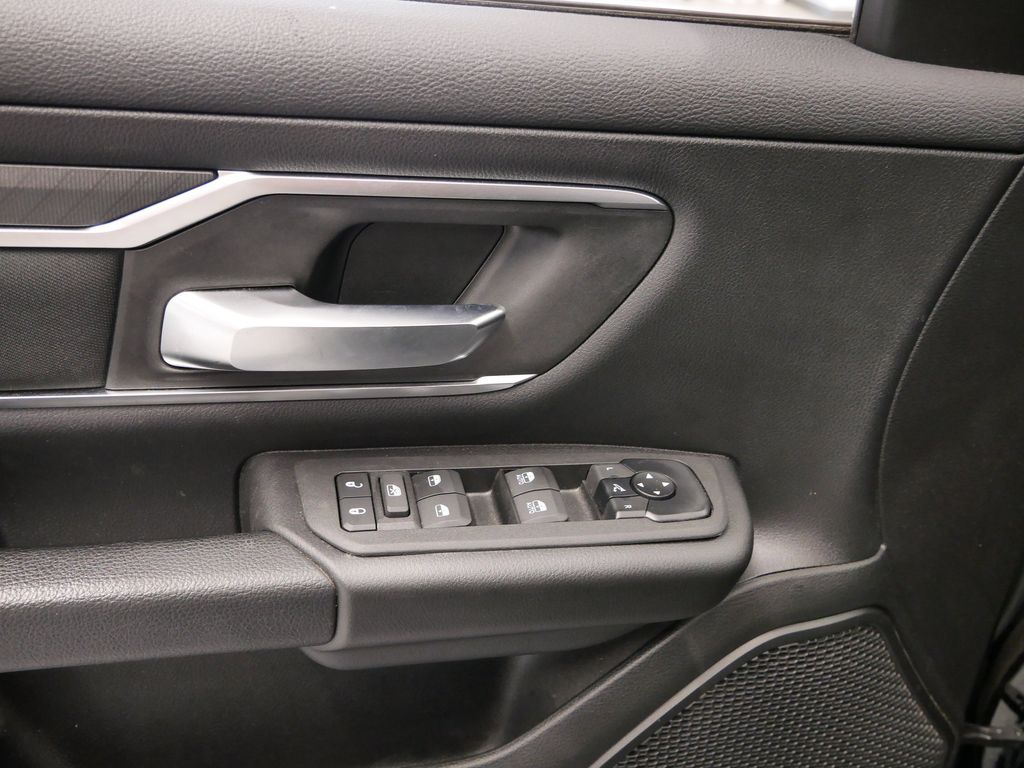 Thumbnail: 2025 RAM 1500 - 6