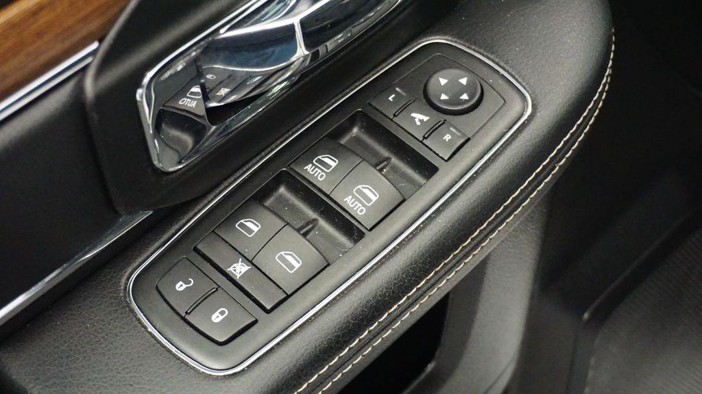 Thumbnail: 2014 RAM 1500 - 26