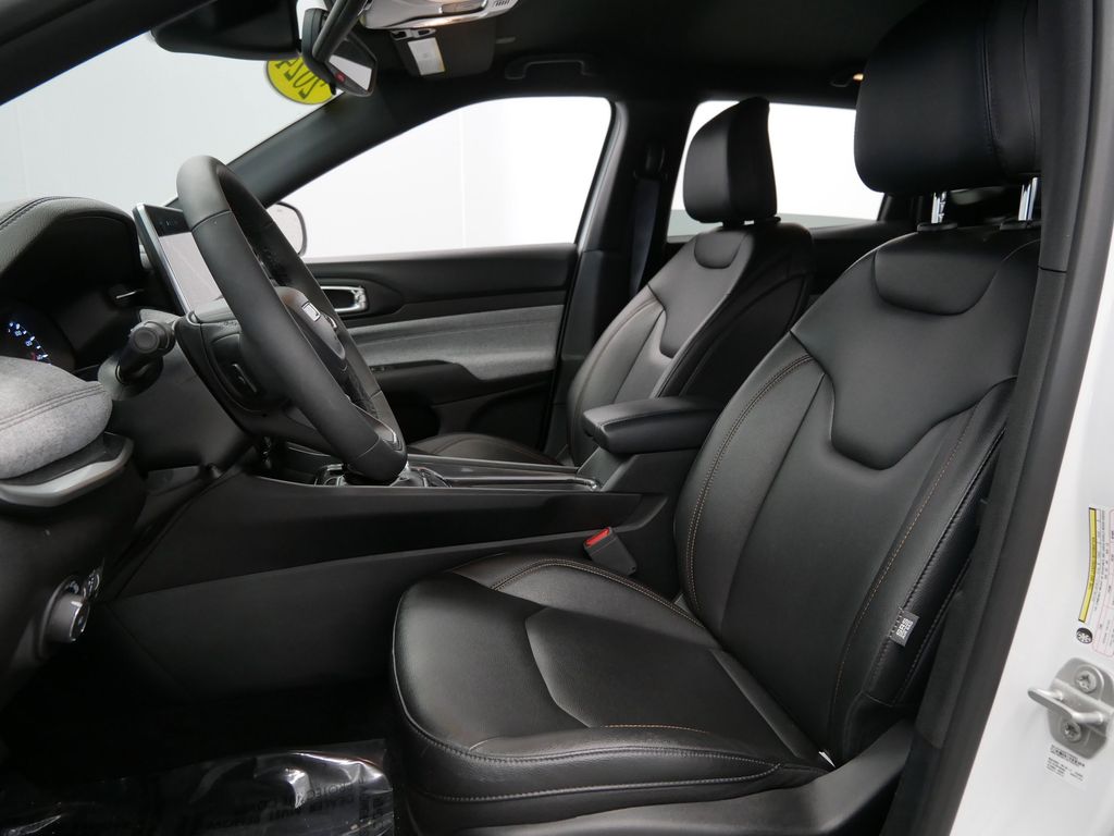 Thumbnail: 2024 Jeep Compass - 3