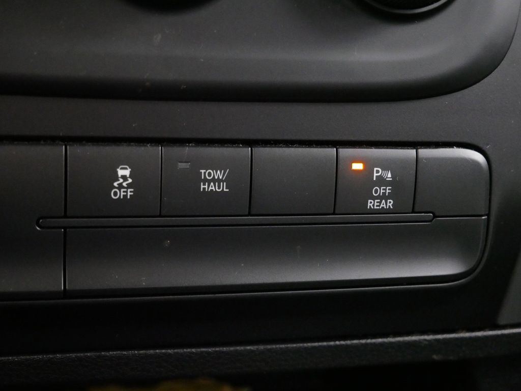 Thumbnail: 2021 RAM 1500 Classic - 31